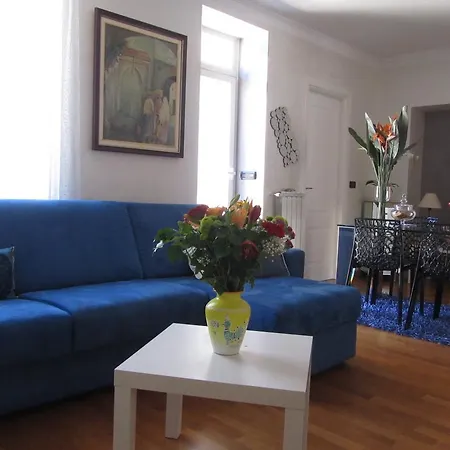 Bed & Breakfast Borgo Marina 4*