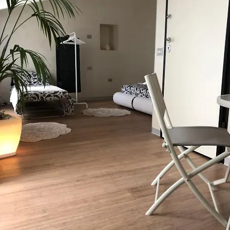 Oda ve Kahvaltı Borgo Marina 4*