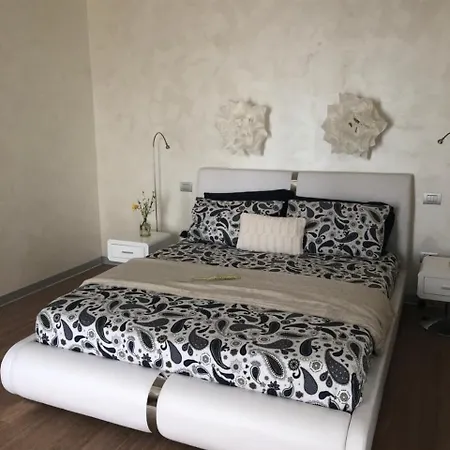 Borgo Marina לינה וארוחת בוקר 4*